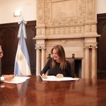 Los ministros Mario Lugones y Sandra Pettovello. Los ministros Mario Lugones y Sandra Pettovello.