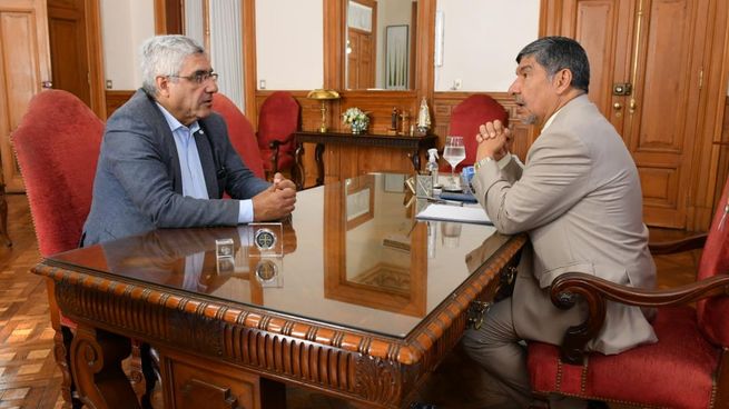 El ministro de Economía de Tucumán Daniel Abad se reunió con el vicegobernador Miguel Acevedo, quien se encuentra a cargo de la gobernación debido a las vacaciones del jefe provincial Osvaldo Jaldo.