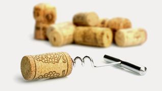 Una selección de etiquetas de blancos, rosados y espumantes.