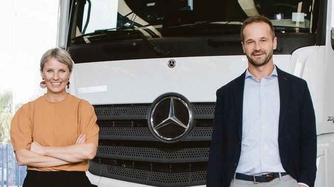 Visita. Karin Rådström, CEO de Mercedes-Benz Camiones, y Achim Puchert, CEO de Mercedes-Benz Camiones y Buses América Latina.