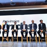 Los mandatarios aspiran a ser el fiel de la balanza del Congreso . Los mandatarios aspiran a ser el fiel de la balanza del Congreso .