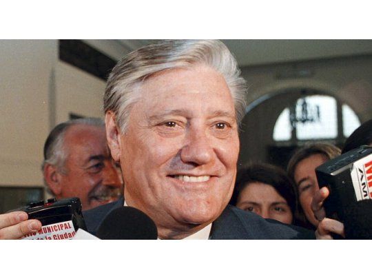 El dirigente radical, que fue gobernador de Córdoba desde 1983 hasta 1991 y candidato presidencial en 1989, tiene 85 años y había sido operado por una fractura de cadera a raíz de lo cual su salud empezó a deteriorarse.