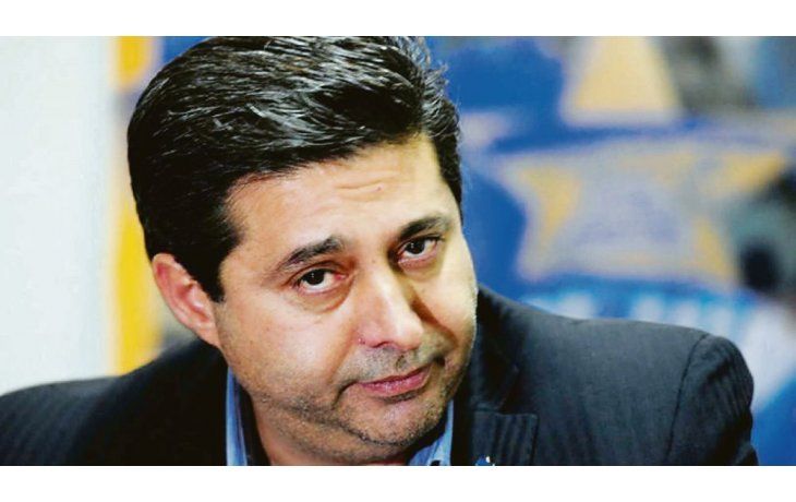 pinchó el globo. Angelici dijo que no están pensando en la vuelta de Tevez y que no van a invertir los 6 millones de dólares de la cláusula.