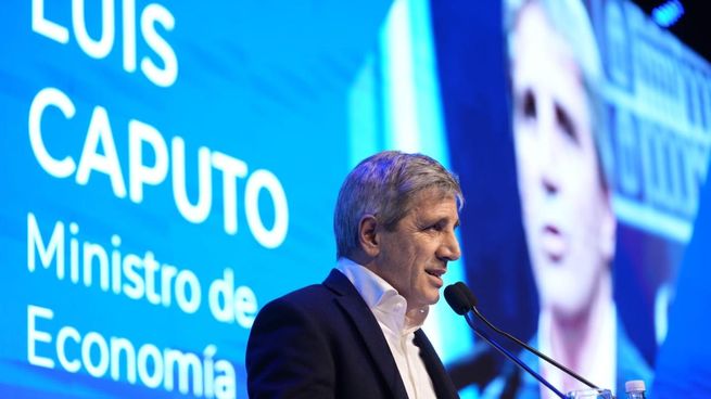 El ministro de Economía, Luis Caputo.