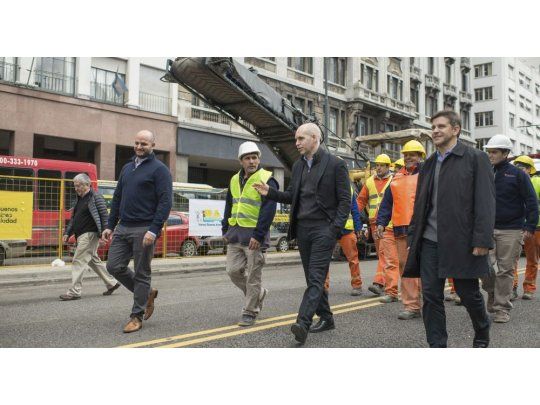 La obra, enmarcada en el Plan de Movilidad Sustentable de la Secretaría de Transporte porteña, se propone ordenar tres de las vías principales más emblemáticas y conflictivas de la zona central y sur de Buenos Aires.