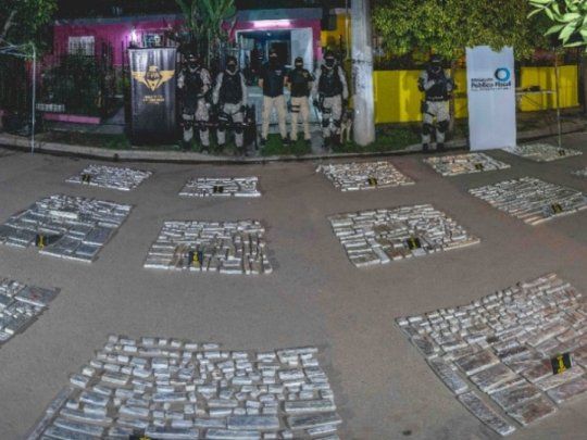 La expansión del narcotráfico coincide con el deterioro educativo, con la desocupación juvenil y con la crisis de la autoridad estatal. 