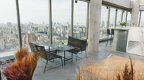 olympo sky bar ya abre los mediodias para almorzar en las alturas