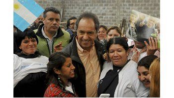 Daniel Scioli recorrió ayer el polo productivo de la localidad bonaerense de José C. Paz.