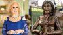 Mirtha Legrand and her statue. Mirtha Legrand and her statue.