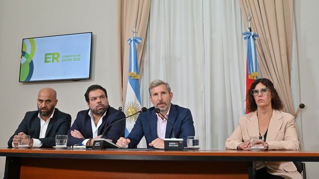 Rogelio Frigerio anunció la medida en una conferencia de prensa.&nbsp;