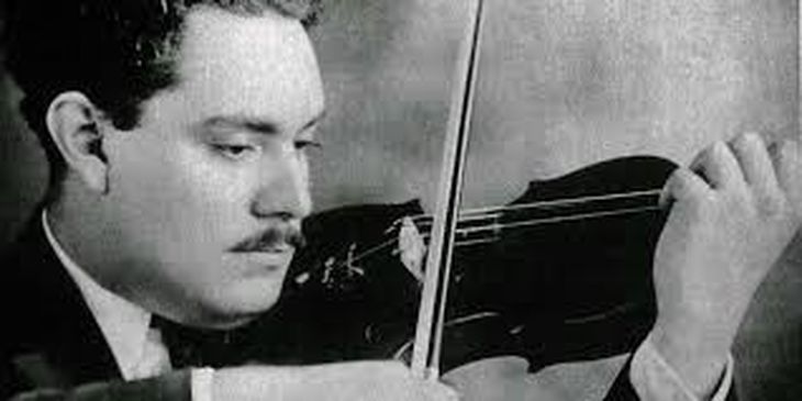 Nace Silvestre Revueltas en 1899, considerado como uno de los compositores más influyentes de México. Nace Silvestre Revueltas en 1899, considerado como uno de los compositores más influyentes de México.