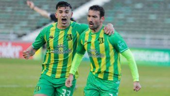 El Tiburón sale a flote. Aldosivi ganó y sigue con su firme ilusión de dejar el descenso.