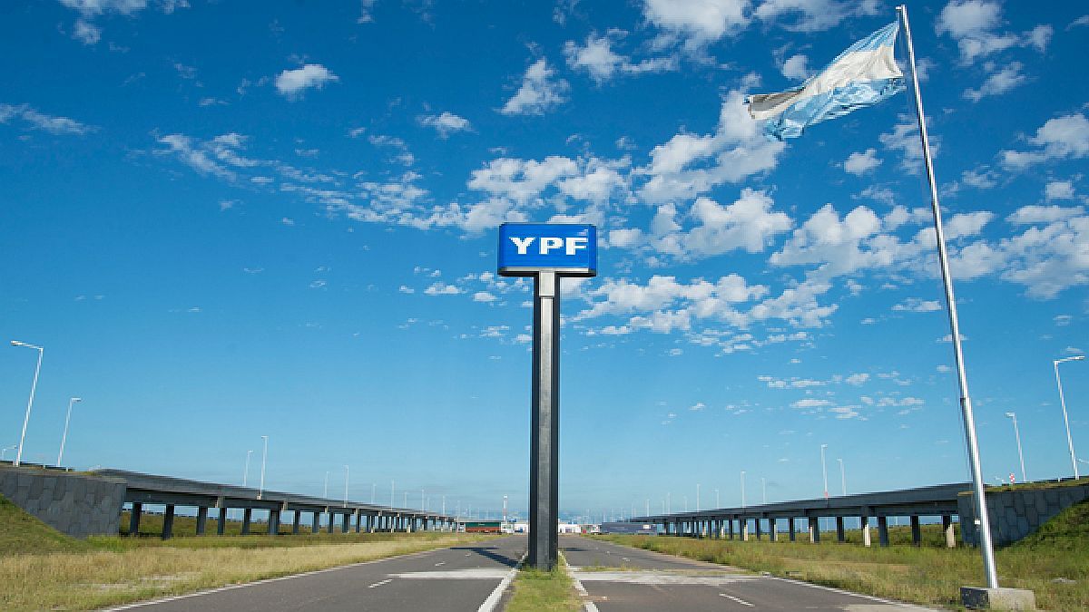 YPF sube sus combustibles 3,5% en promedio desde la medianoche