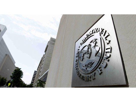 Tres negociadores argentinos retoman las discusiones con el FMI