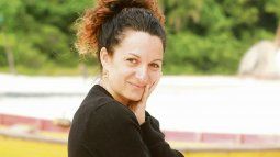 On November 2, 1975, ANa Katz was born.