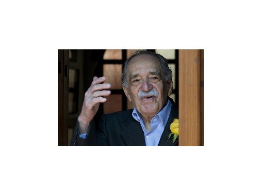 Gabriel García Márquez continúa internado en México.