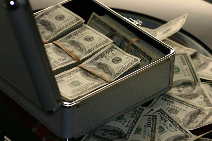 Con organización, disciplina y visión a largo plazo, ahorrar en dólar se vuelve una herramienta clave para proteger tu economía personal. 