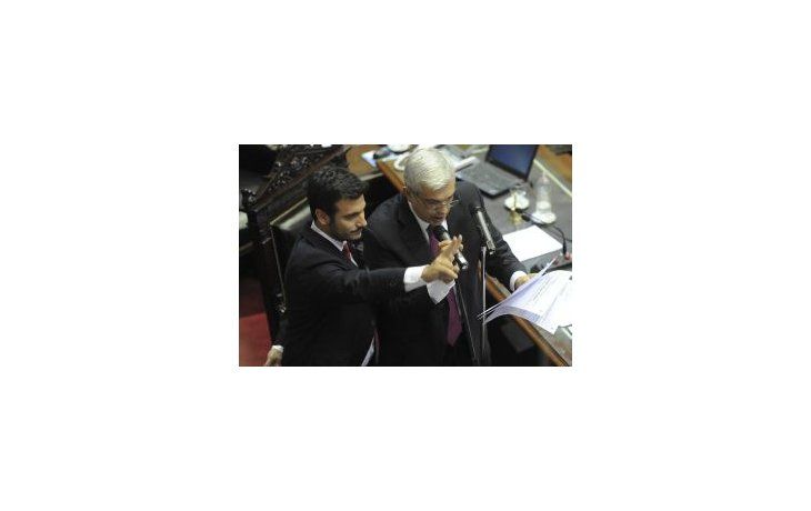 Aprueban la designación de Álvarez y Forlón en Auditoría General