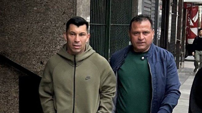 Gary Medel se hizo la revisión para firmar con Boca