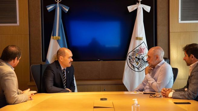 El jefe de Gobierno porteño, Horacio Rodríguez Larreta, recibió&nbsp; al encargado de Negocios de la embajada de Ucrania en la Argentina, Sergiy Nebrat.
