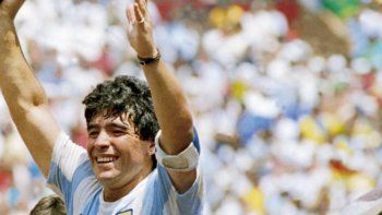 Diego Maradona en el pico de su carrera con la selección argentina. La 10 siempre será mía,&nbsp;aseguró en Instagram.