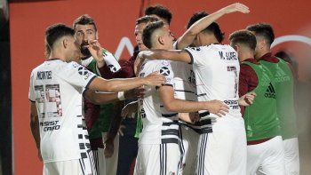 River no detiene su marcha rumbo al título.