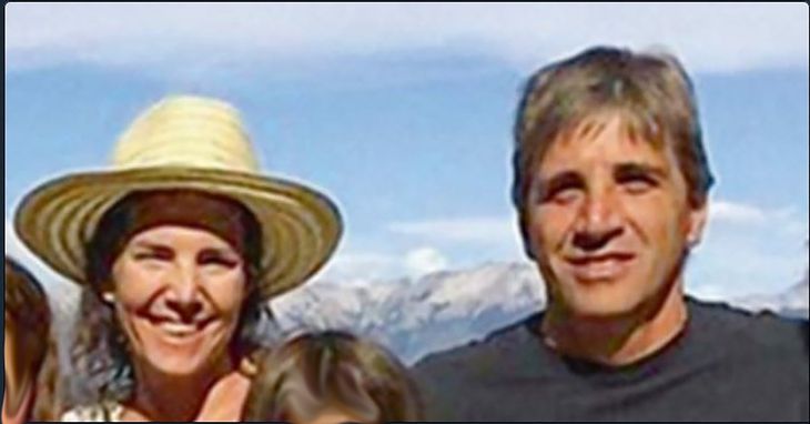 Tal vez “El Toto” Caputo no se merezca un premio, pero sin dudas su familia y el resto d los argentinos, nos lo merecemos Tal vez “El Toto” Caputo no se merezca un premio, pero sin dudas su familia y el resto d los argentinos, nos lo merecemos