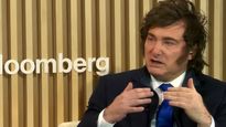 El presidente Javier Milei ser refirió a la política cambiaria durante una entrevista que brindó a Bloomberg.