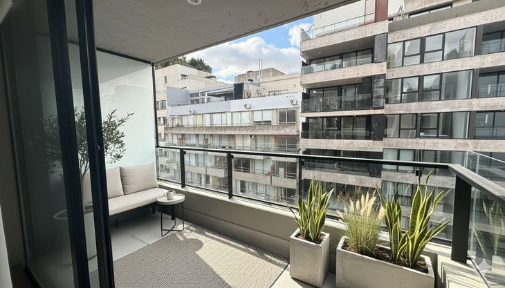 El balcón es vital para tentar a la demanda, hoy una vivienda necesita expansiones y contacto con el exterior El balcón es vital para tentar a la demanda, hoy una vivienda necesita expansiones y contacto con el exterior