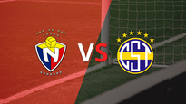 se juega el segundo tiempo del empate en 0 entre el nacional y trinidense