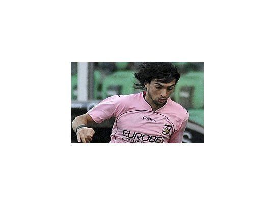Barcelona se aseguró la prioridad en una eventual venta del argentino Javier Pastore por parte del Palermo.