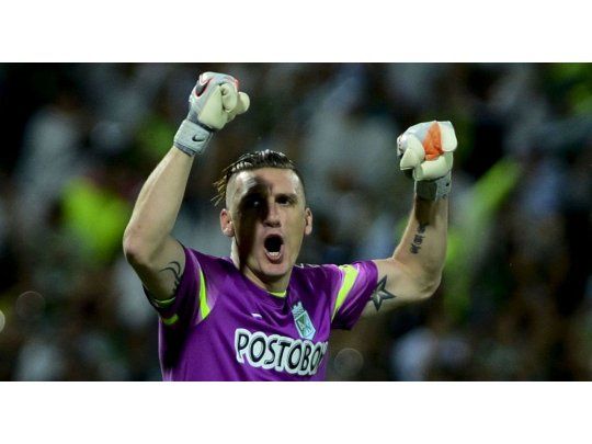 Armani presiona para llegar a River.
