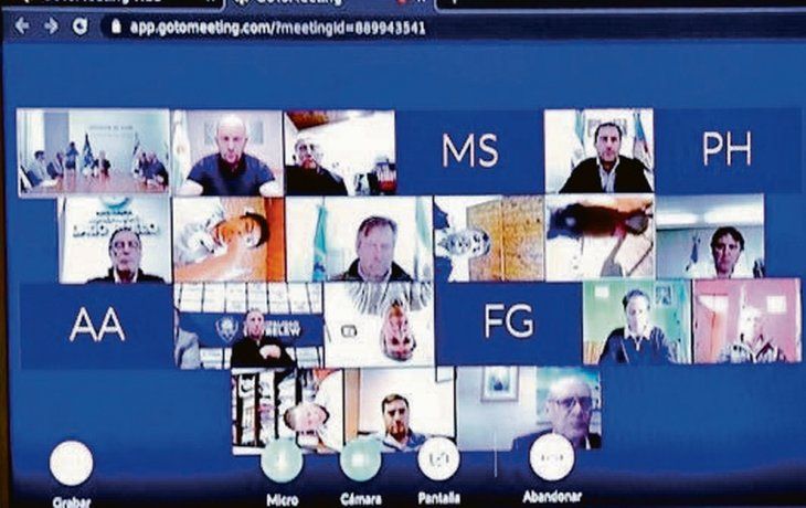 Ausencias y rarezas durante una videollamada