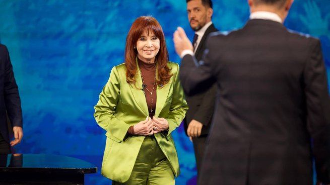 Cristina Kirchner será candidata en provincia de Buenos Aires por la tercera sección electoral .