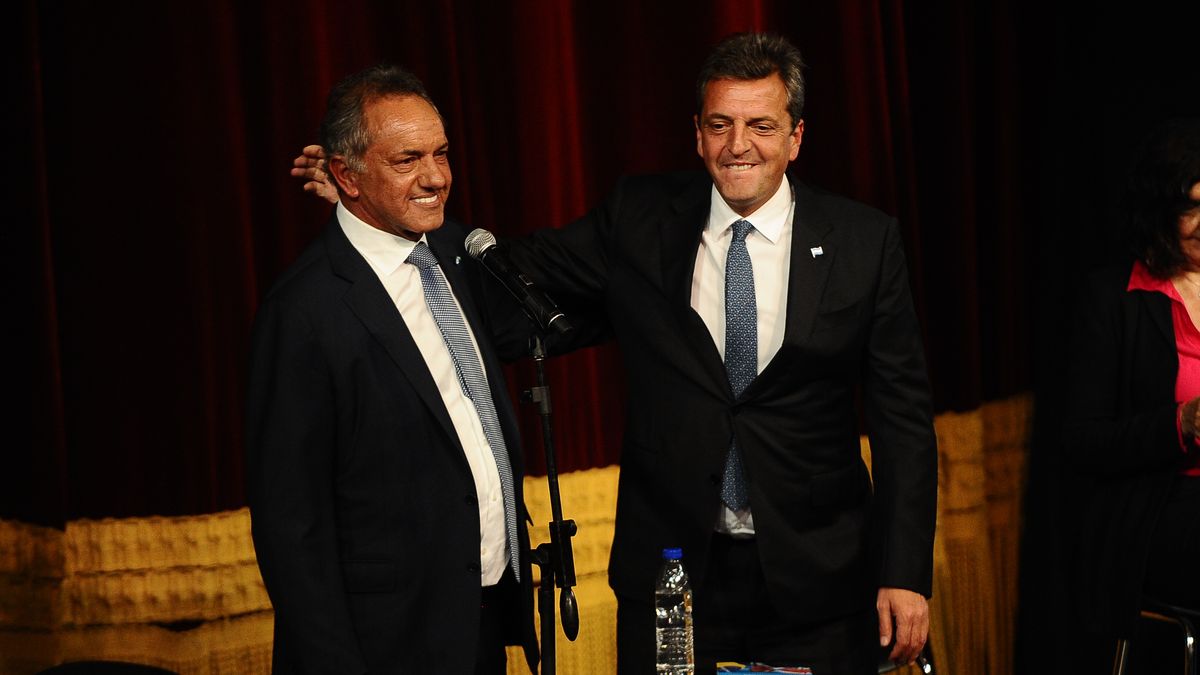 Massa launches new dollar with preferential exchange rate for SMEs, cars, mining and fishing