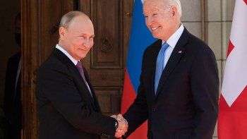 Vladimir Putin﻿ y Joe Biden tuvieron a una reunión a puerta cerrada.&nbsp;