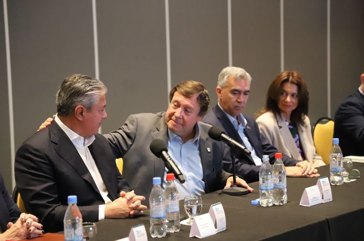 Figueroa y Weretilneck refuerzan la sociedad política y robustecen sus provincialismos.