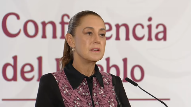 Claudia Sheinbaum apunta contra oeriódico El Universal.