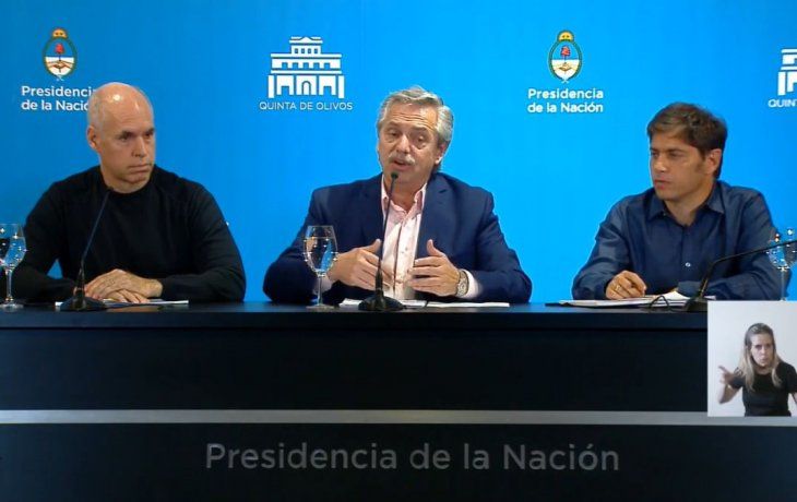 El presidente Alberto Fernández junto a Horacio Rodríguez Larreta y Axel Kicillof.