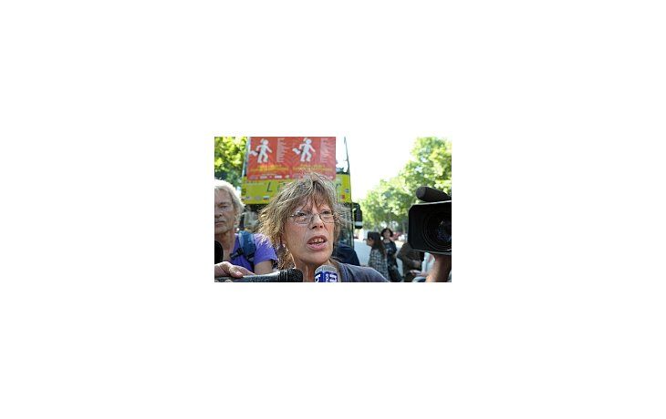 La cantante francesa Jane Birkin participó de las protestas.