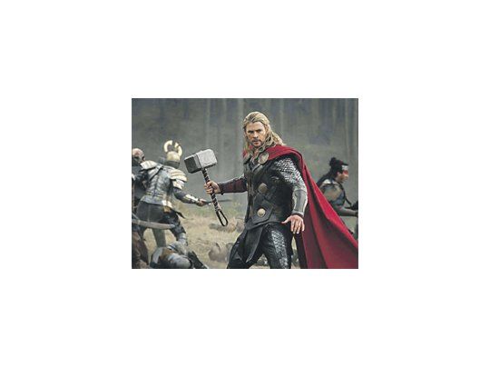 El superlativo uso del 3D y una última parte a toda acción, ayudan a recomendar “Thor un mundo oscuro”, pese a su argumento delirante.