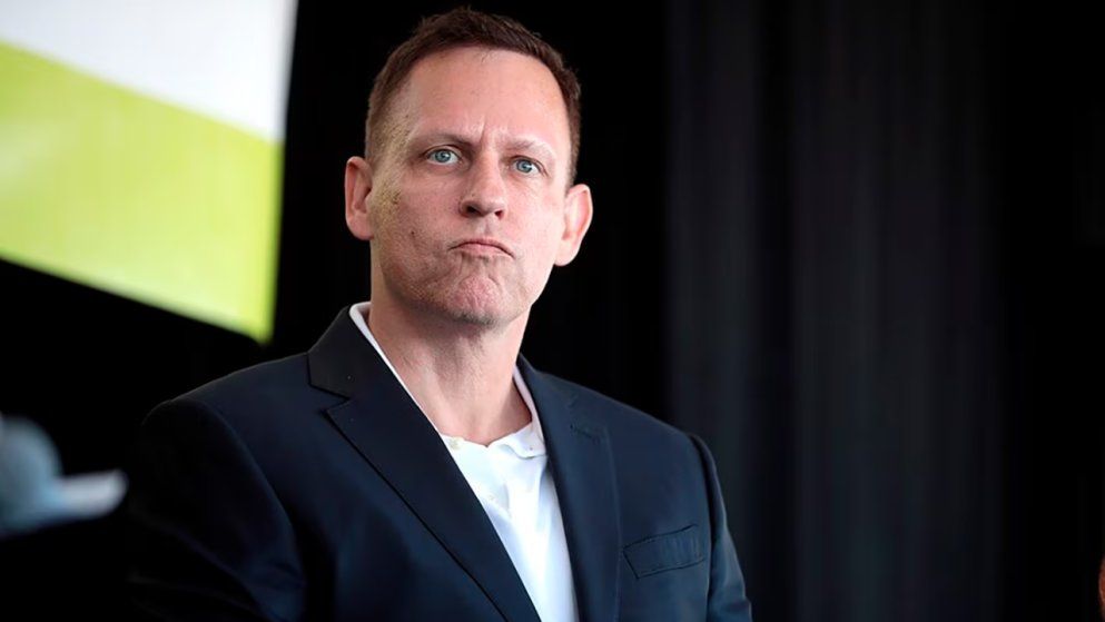 El desembarco en Argentina también debe leerse en el contexto de la creciente influencia política de Peter Thiel en Estados Unidos.