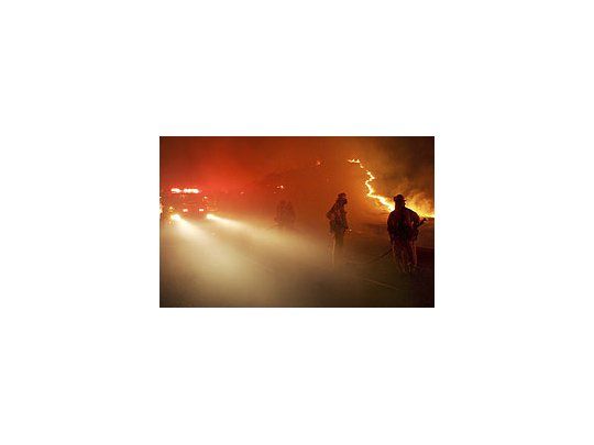 California: se extienden los incendios y decretan el estado de emergencia