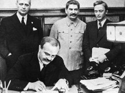 El pacto Ribbentrop-Mólotov: cuando los extremos se tocan