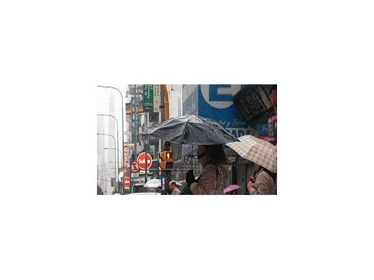 Rige un alerta por tormentas fuertes.