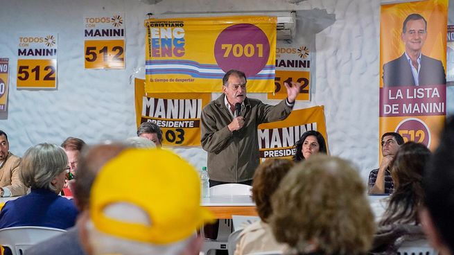 Manini Ríos continúa exigiendo a los demás candidatos que se definan en algunos temas puntuales.