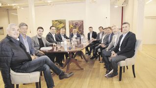 debut. Los gobernadores electos de Juntos por el Cambio buscan darle continuidad a la alianza y asumir el liderazgo vacante que dejó Mauricio Macri. Ayer se congregaron en la Casa de Corrientes en Buenos Aires.