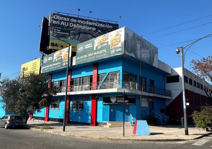 Intersección de la Avenida Luis Dellepiane y Guaminí, entre Villa Lugano y Villa Riachuelo. En esa cuadra está el club Yupanqui