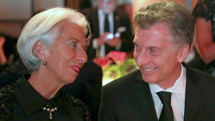 Macri junto a Christine Lagarde, quien presidía el FMI en el momento del crédito. 