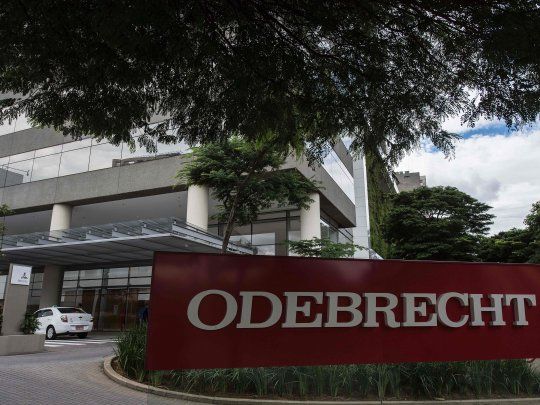 La causa Odebrecht-AySA investiga los delitos de administración fraudulenta en perjuicio de la administración pública y cohecho.&nbsp;&nbsp;